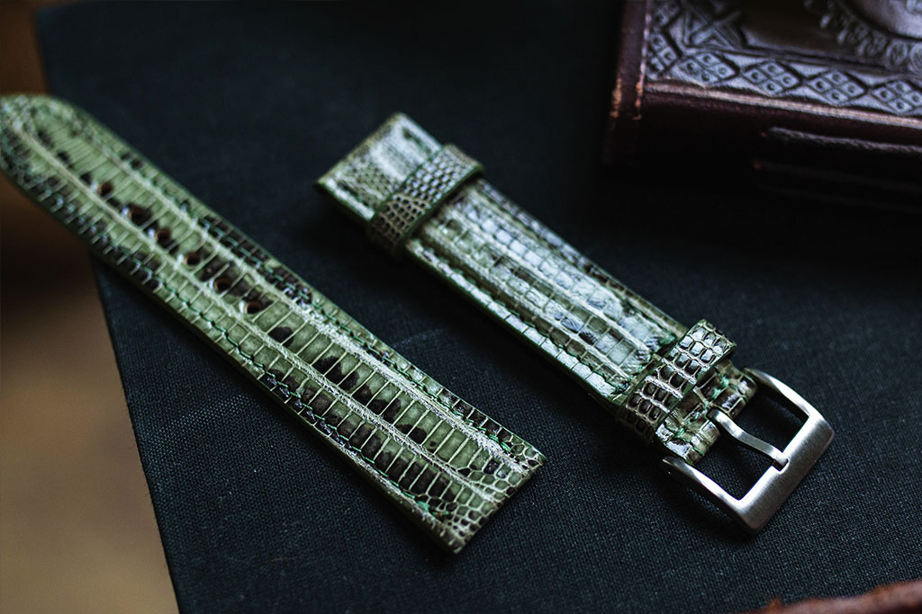 Handmade belt Lizard Green