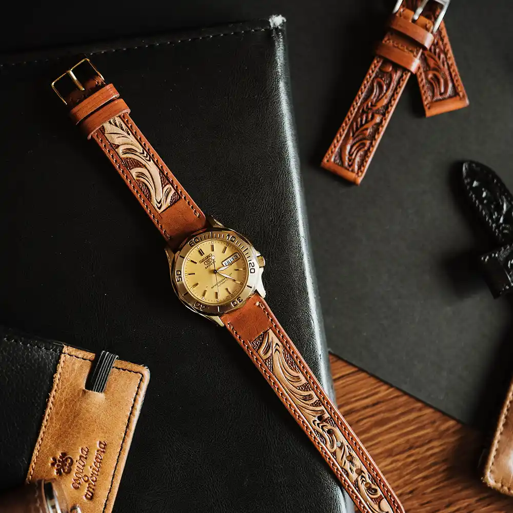 handtoolded watch strap